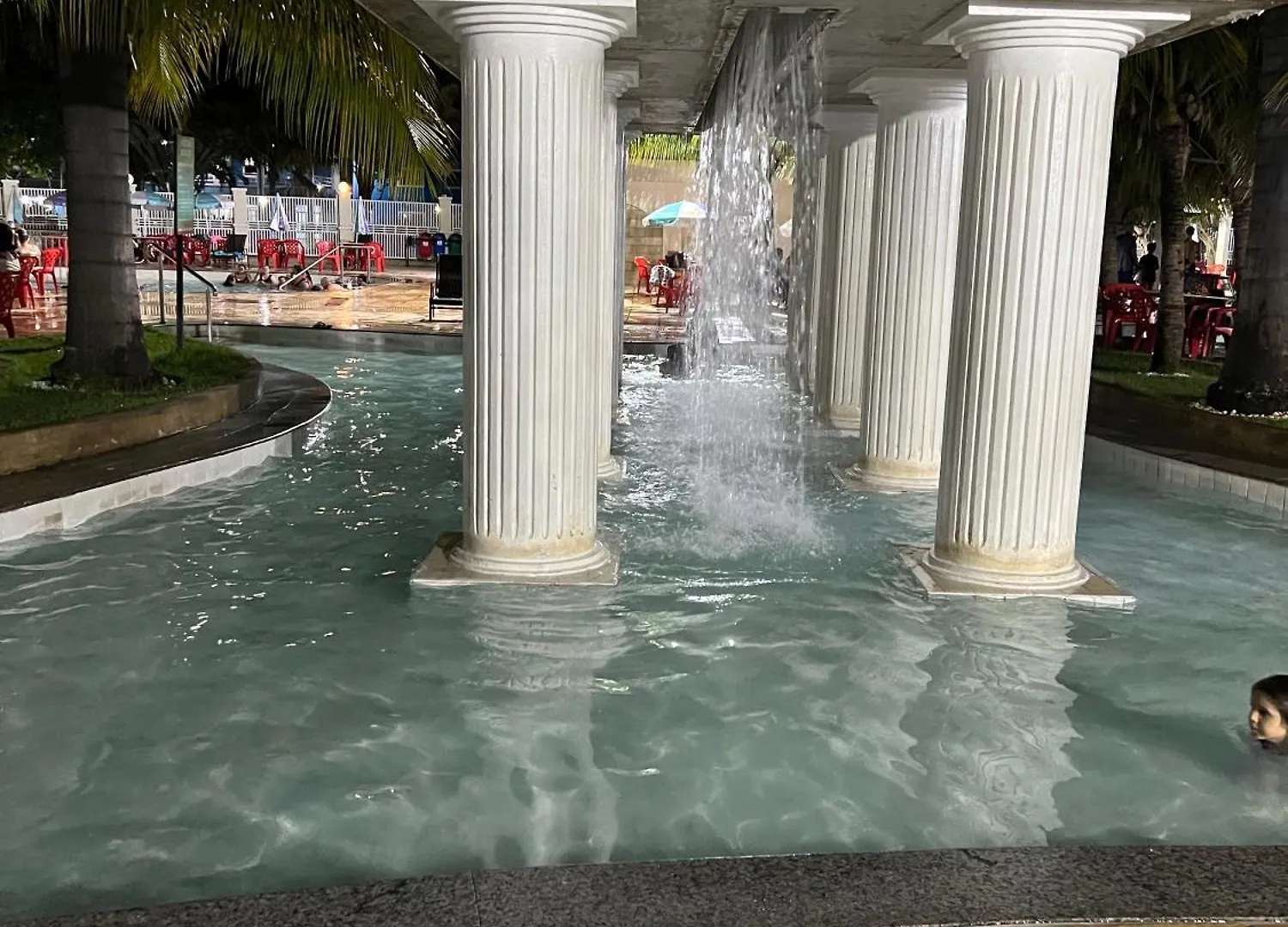 Apto Completo Com Parque Aquatico 24 Horas Lacqua Diroma Caldas Novas 0*,  Brasilien
