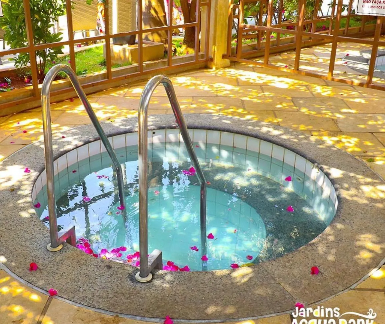 Apto Completo Com Parque Aquatico 24 Horas Lacqua Diroma Caldas Novas Apartment